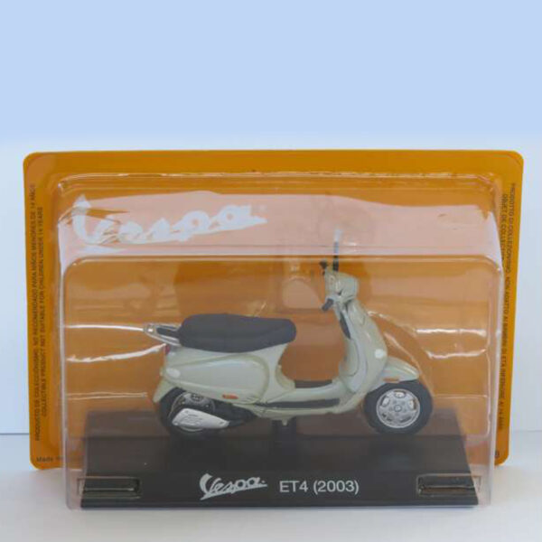 Magazine Models [1:18] - Vespa 2003 ET4, Beige-White