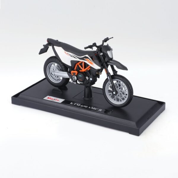 MAISTO [1:18] - KTM 690 SMC R, negru/alb/portocaliu